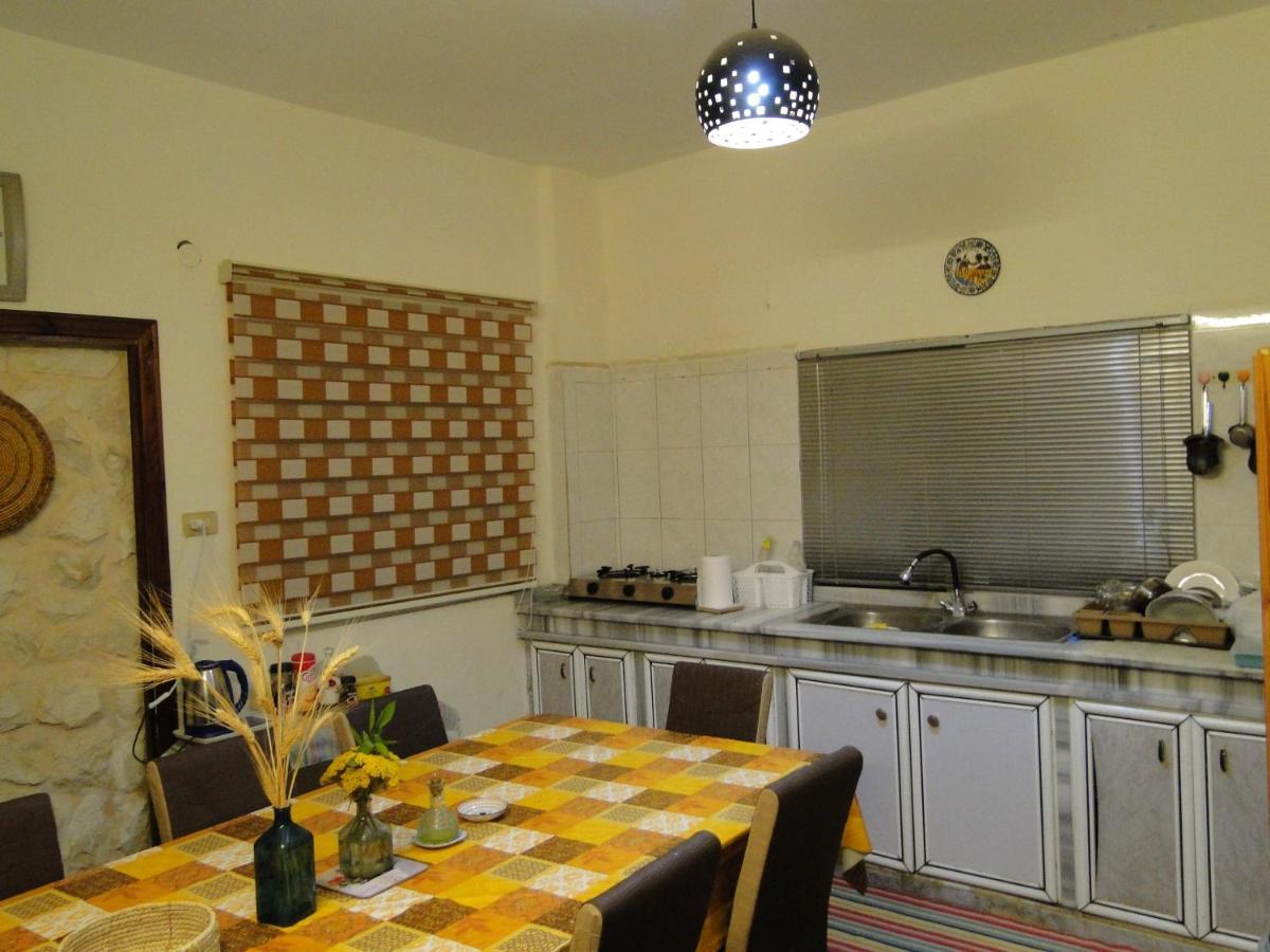 Gadara Rent Room Umm Qays Eksteriør bilde