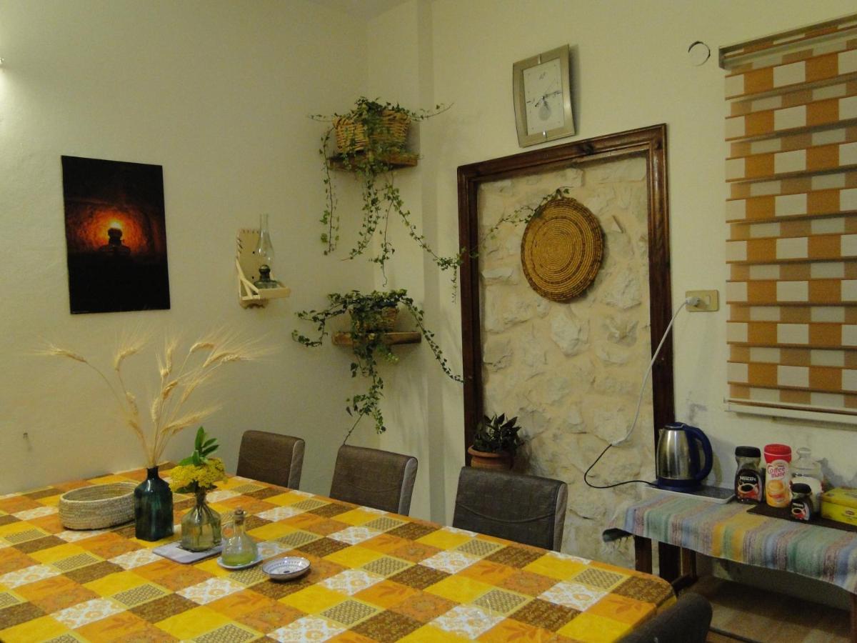 Gadara Rent Room Umm Qays Eksteriør bilde